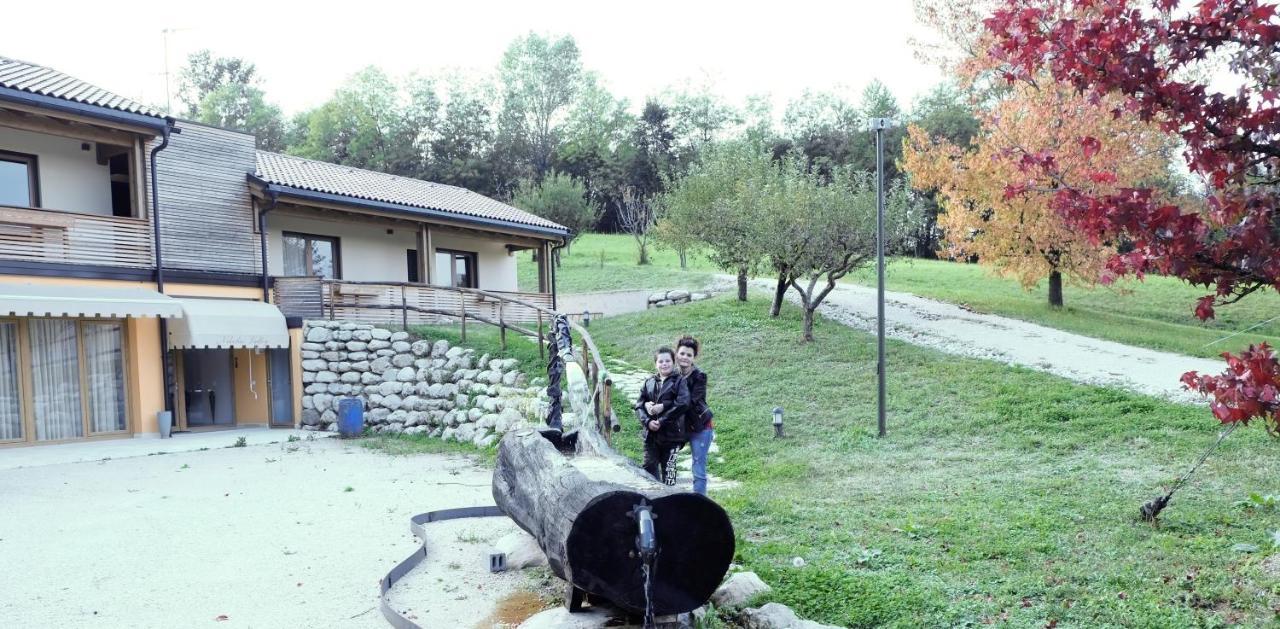 Nikolas' Valley Cornuda Exterior photo