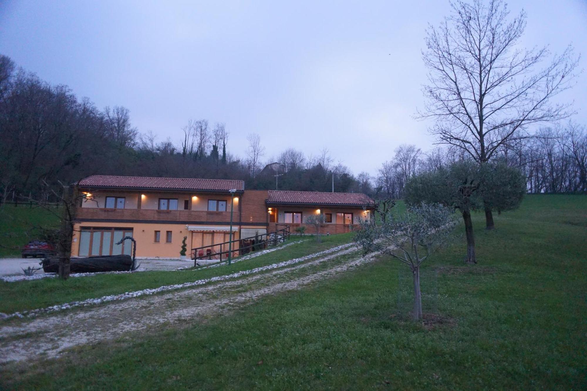 Nikolas' Valley Cornuda Exterior photo