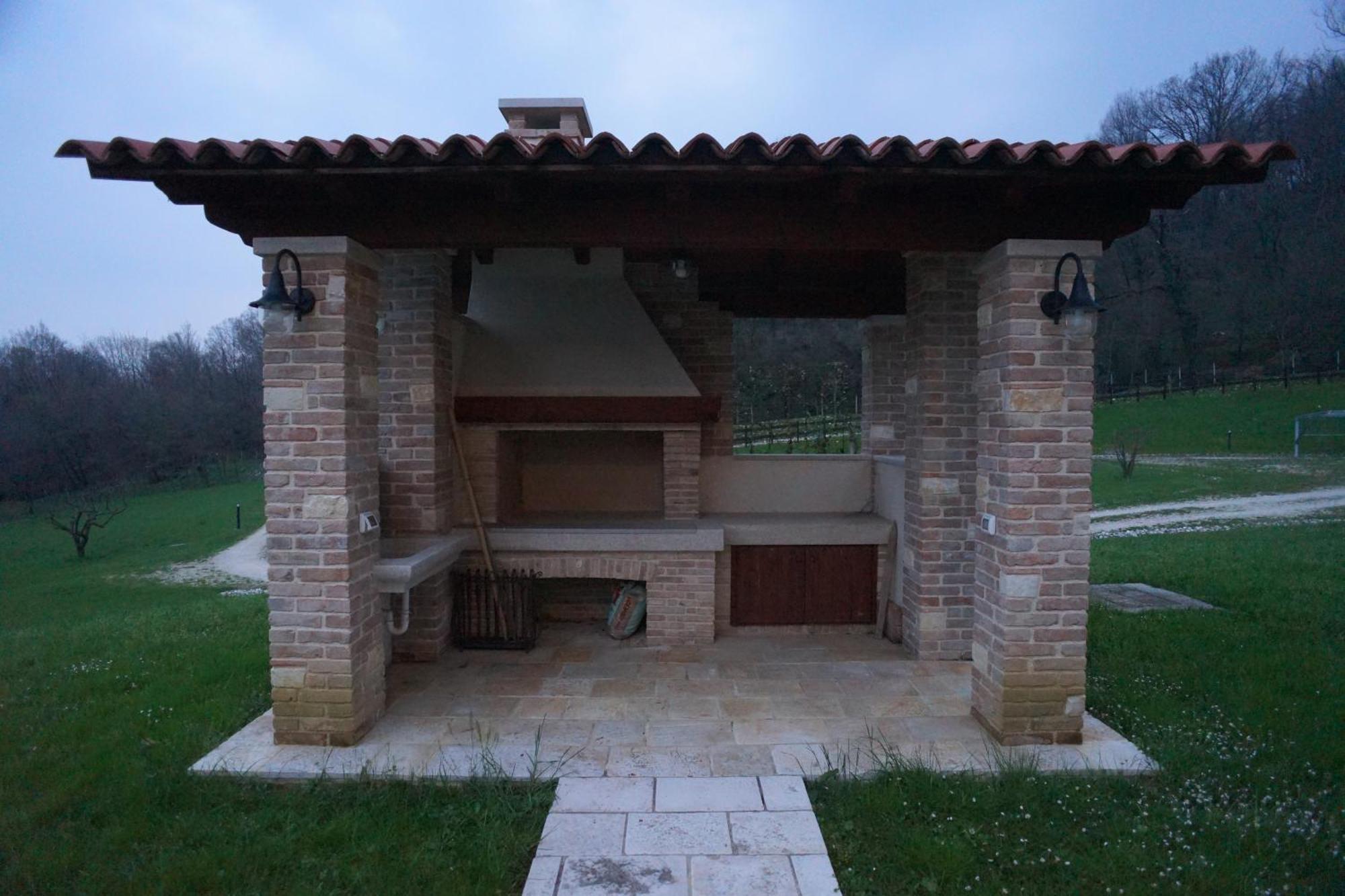 Nikolas' Valley Cornuda Exterior photo